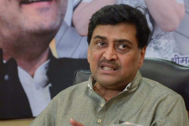 Maharashtra to Set Up Committee to Study SC Order on Maratha Quota