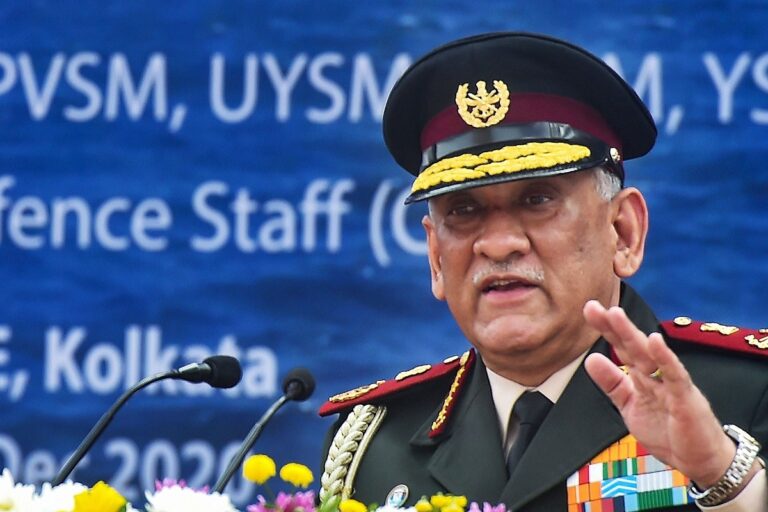 General Rawat Visits Hospitals in Delhi to Take Stock of Covid Care Provided to Patients