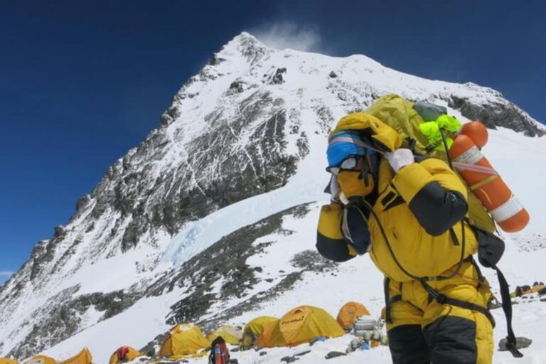 China Opens Everest’s North Side to 38 Virus-tested Climbers