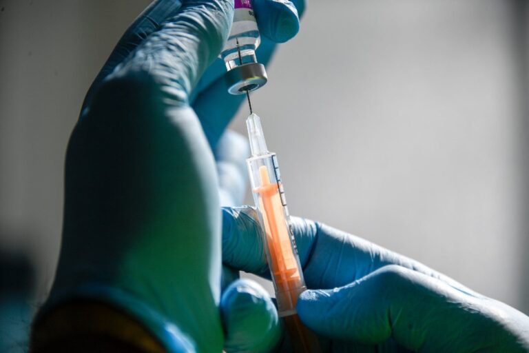 Covid-19 Vaccination for 18-44 Age Group Begins in Three Districts of Chhattisgarh
