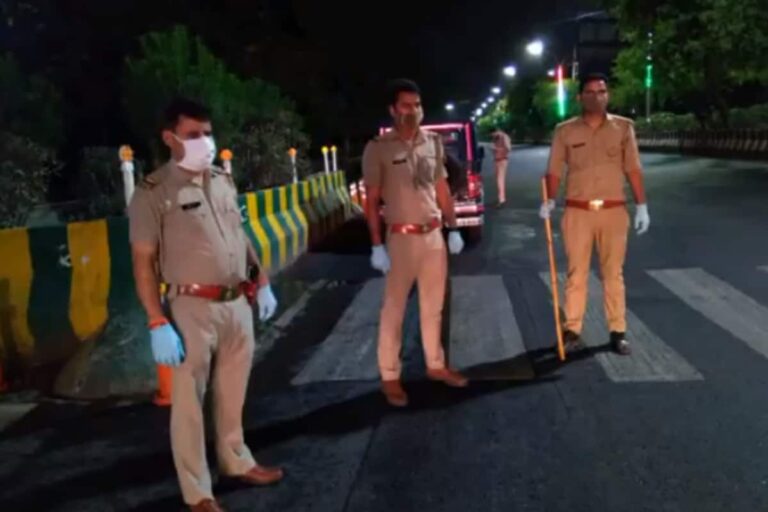 Over 1 Lakh Cops Deployed in Gujarat to Enforce COVID-19 Rules