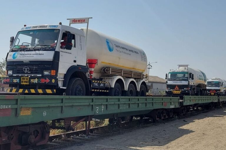 Oxygen Express Train with Record 224 Tons of Liquid Medical Oxygen Leaves for Delhi
