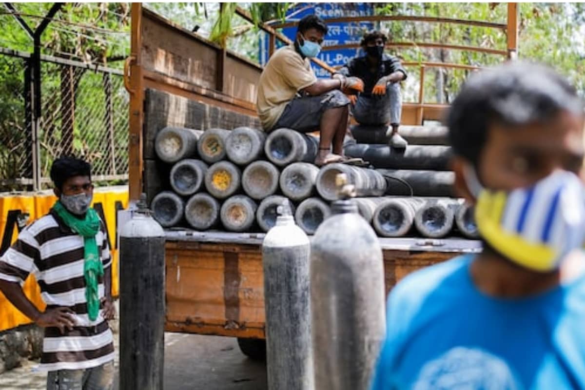 Bengaluru Man Held for Selling Oxygen Cylinders at Exorbitant Price to Patients