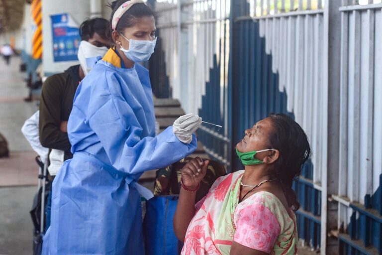 Maharashtra Receives Over 1 Million Doses of Covishield Amid Acute Shortage and Falling Turnout: Report