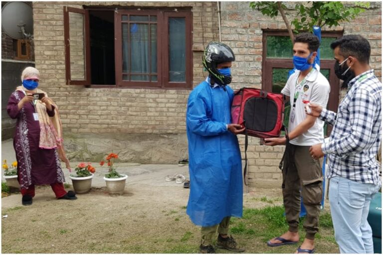 Refrain from Interacting with Media to Avoid Unnecessary Panic, Kashmir Authorities Tell Health Dept