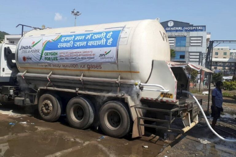 Tanker with 22 Tons of Medical Oxygen Overturns in MP’s Sagar, No Report of Leakage