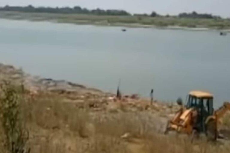 71 Bodies Fished Out From Ganga in Bihar So Far, All Floated Downstream from UP: Minister