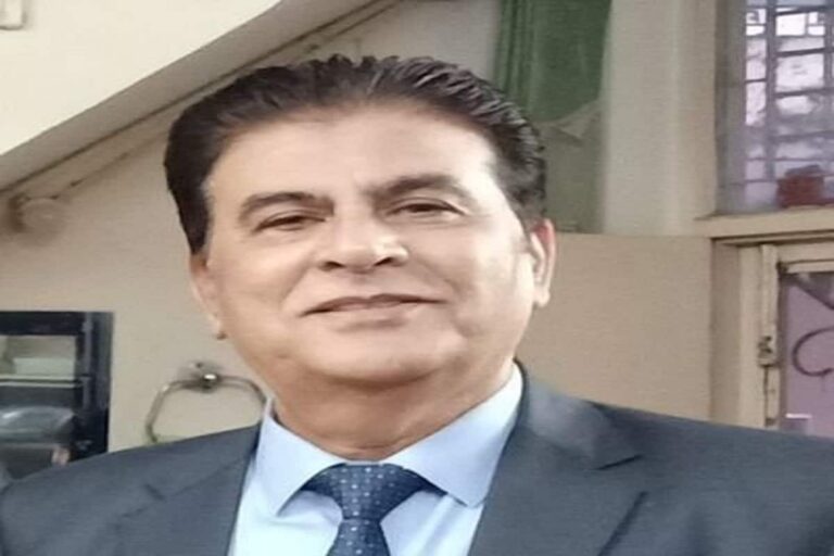 UP Police Files FIR Against Retired IAS Officer for Tweeting ‘Old Video’ of Covid-19 Victim
