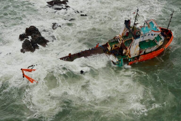 To Search For 26 Missing From Sunken Barge, Tugboat, Navy Brings in Special Diving Teams