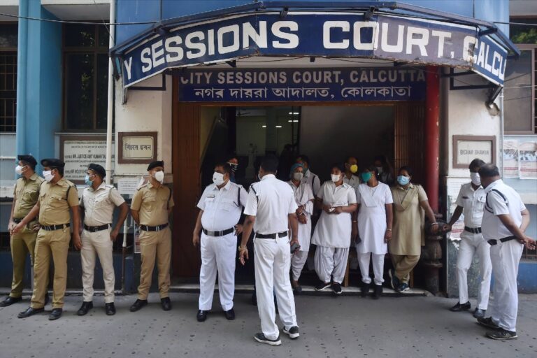 Narada Case: HC Stays Bail Granted to Mamata’s Ministers; CBI Wants Case Transferred Out of Bengal