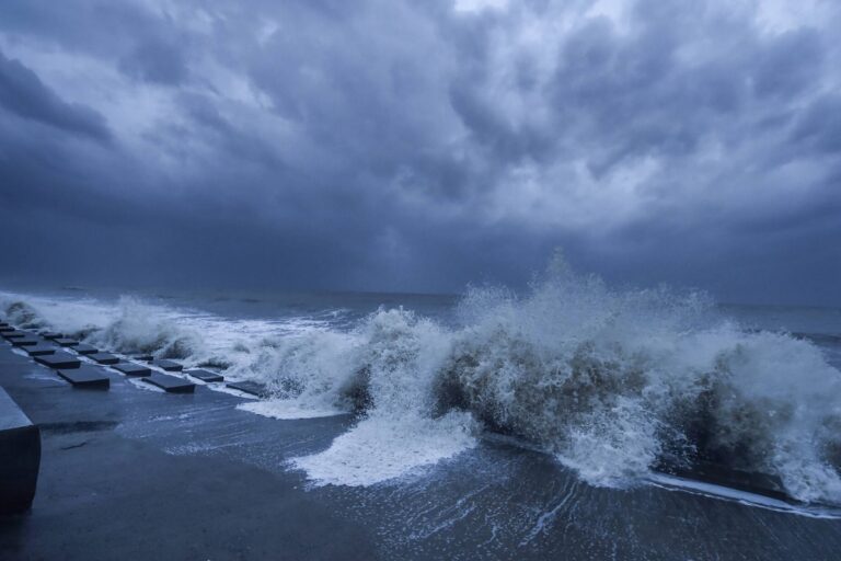 News18 Daybreak | Very Severe Cyclonic Storm 40 km from Odisha Coast; Subodh Kumar Jaiswal Appointed New CBI Director