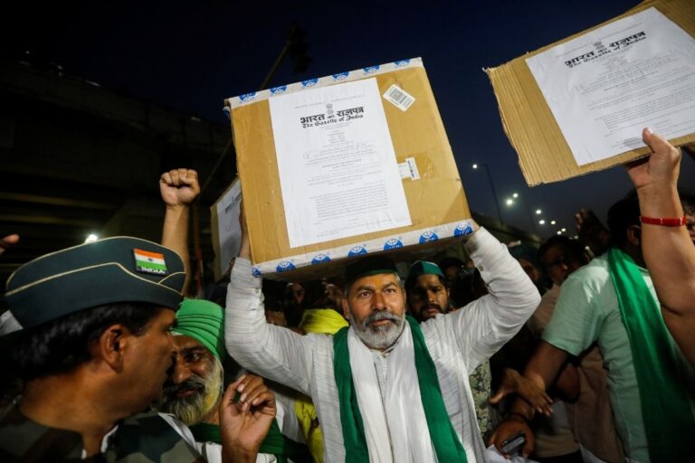 Farmers Observe ‘Black Day’ to Mark 6 Months of Stir with Protest Flags, Slogans and Marches