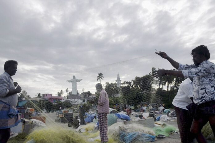 Monsoon Likely to Hit Indian Coast Around May 31, Says IMD, Average Rains Expected