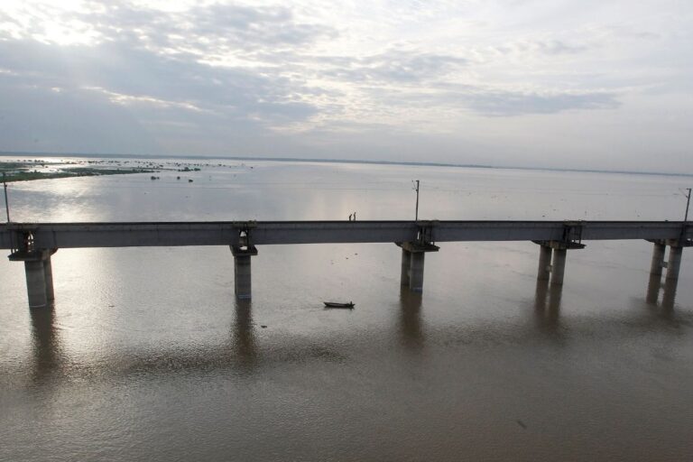 Six More Bodies of Suspected Covid-19 Victims Found Floating in Ganga in UP’s Fatehpur