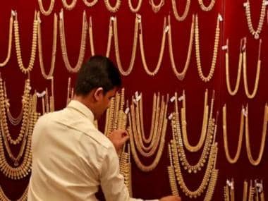 Slight increase in gold prices Delhi, Mumbai, Kolkata; silver rates decline