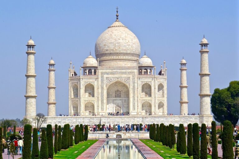 Tourism Figures Crash by 84%, Agra Worst-Hit: As Taj Mahal Reopens, a Read Through UP’s Travel Diary