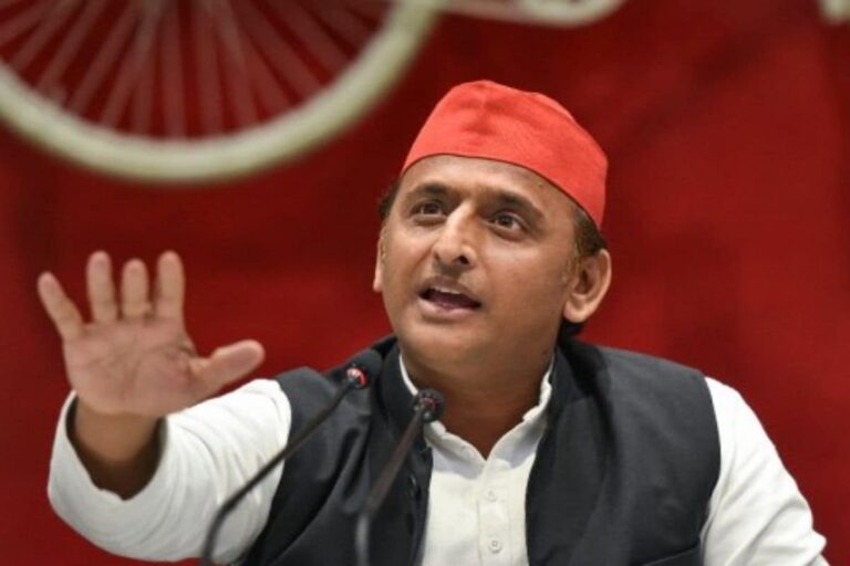 Internal Tussle of BJP Leadership is Affecting Work in Uttar Pradesh, says Akhilesh Yadav