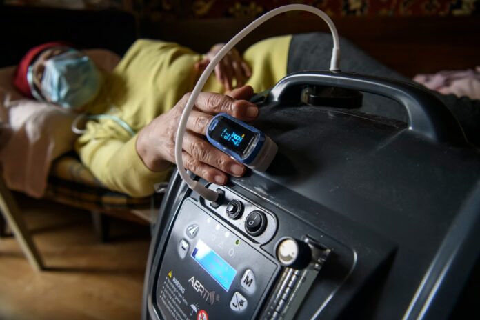 Odisha's BMC Starts Doorstep Delivery of Oxygen Concentrators to Covid-19 Home Isolation Patients