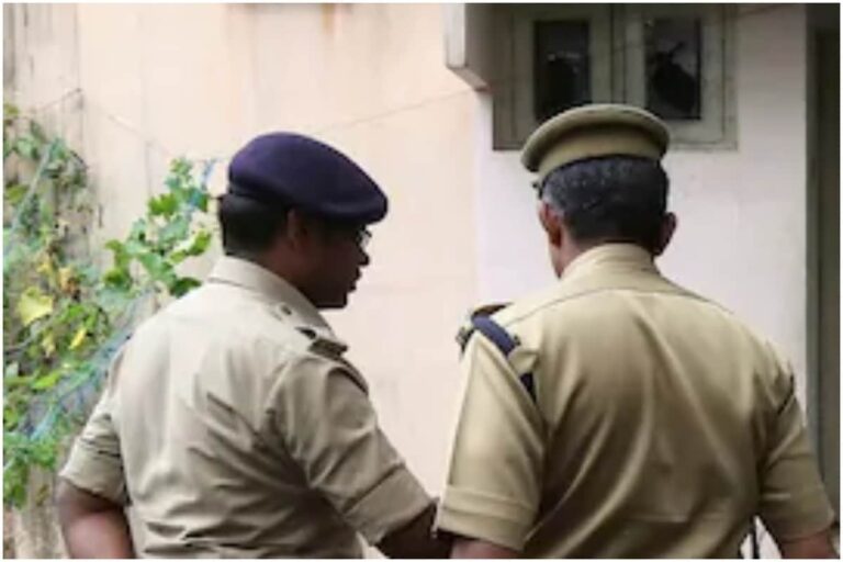 5 Policemen Suspended in Jharkhand After Viral Video Shows Them ‘Extorting Money’