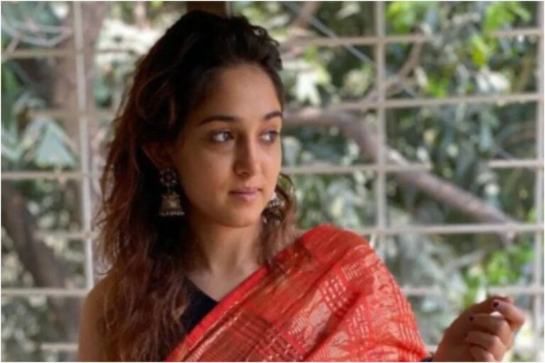 Aamir Khan’s Daughter Ira Confesses Her Love For Boyfriend, Shares Adorable Pic