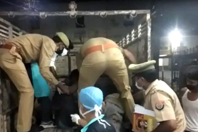 16 Killed, 5 Injured as Bus Turns Turtle After Colliding With Three-Wheeler in Kanpur; CM Orders Probe