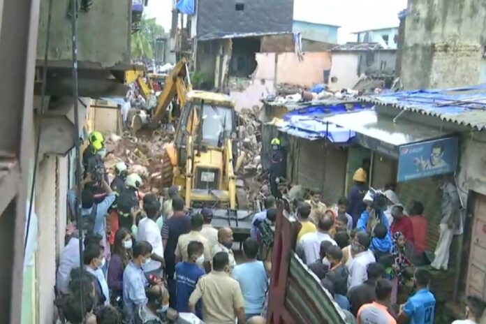 11 Killed, 7 Injured as 3-story Building Collapses in Mumbai's Malad After Heavy Rainfall