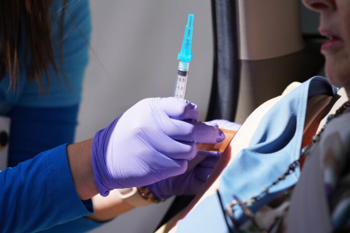 Kandivali Vaccination Fraud: BMC Says Camp Held Illegally; Mumbai Police Arrest 4