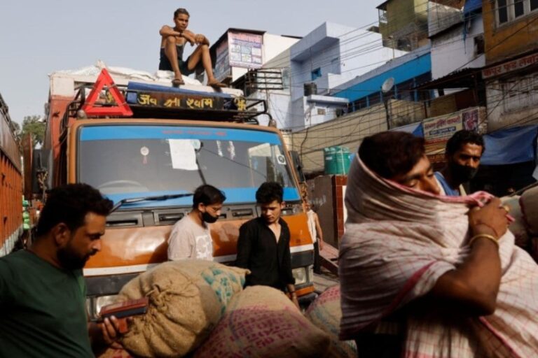 Delhi Defies Social Distancing Norms, Doctors Say Brace for Covid-19 ‘Explosion’