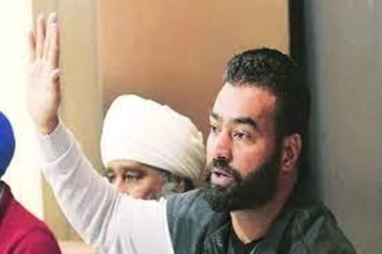 Lakha Sidhana, Farmer Leaders Booked by Chandigarh Police On Charges of Rioting