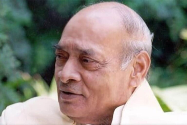 PM Modi Pays Tributes to P V Narasimha Rao