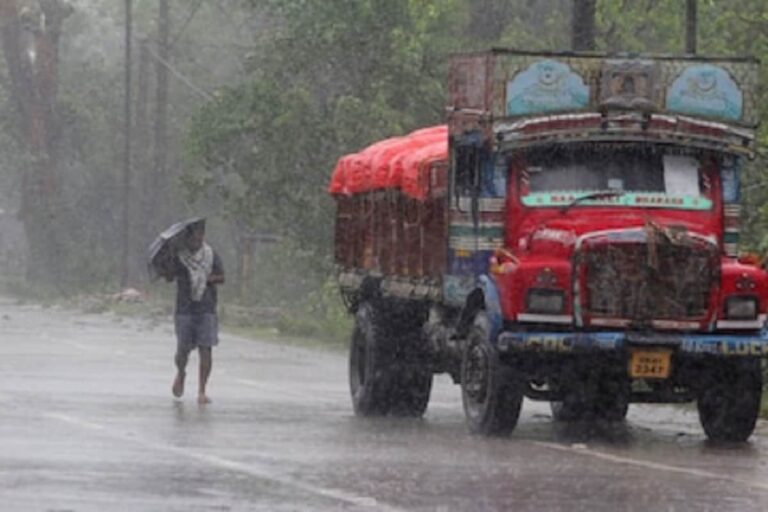 Three Killed in Lightning Strike in Nagpur District