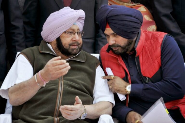 Amarinder Vs Sidhu Puts Congress on a Sticky Wicket in Punjab Ahead of Polls