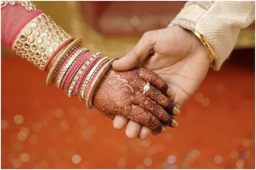 Indore Man Elopes With Stepdaughter After 15 Days Of His Marriage