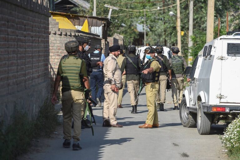 Encounter Between Militants, Security Forces in Pulwama in J-K