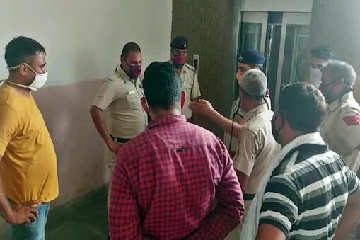 Haryana: Stuck In School Lift For Five Hours Lab Attendant Dies In Panipat