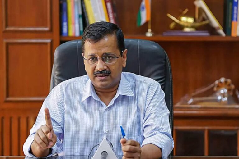 Kejriwal Pitches for Bharat Ratna for Sunderlal Bahuguna