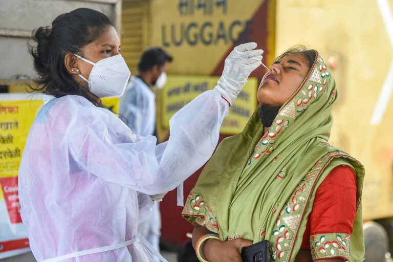 Coronavirus News LIVE Updates: Detection of ‘Bone Death’ in Covid Survivors Causes Worry Among Doctors; Delhi Logs in Less Than 1,000 Cases in 1 Year