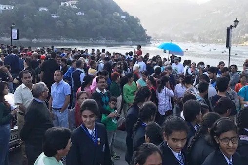 Tourists Continue to Swarm Nainital as Uttarakhand Govt Struggles to Enforce Covid Rules