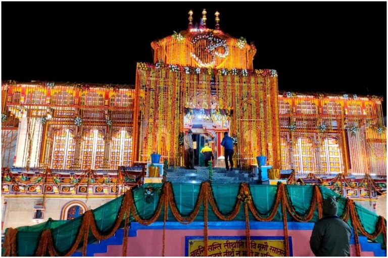 VHP, Bajrang Dal Demand Probe into Allegation of Namaz at Badrinath Dham; Police Refute Claim