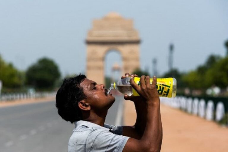 Delhi Records Maximum Temp of 37.8 Deg Celsius, Heavy Rainfall Predicted on July 18