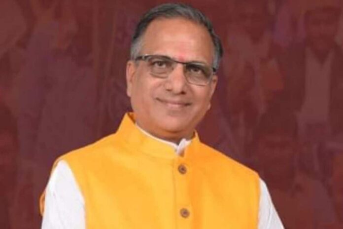 'Left Wives & Kids, Wandering in Search of 3rd Wife': BJP MP Blames Aamir Khan for 'Population Imbalance'