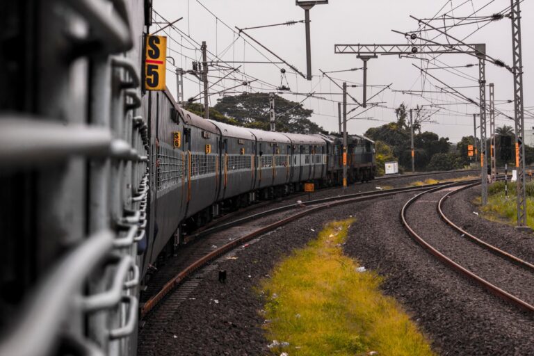 Indian Railways to Run Superfast Trains Between Gujarat and Andhra Pradesh; Check Route, Timings