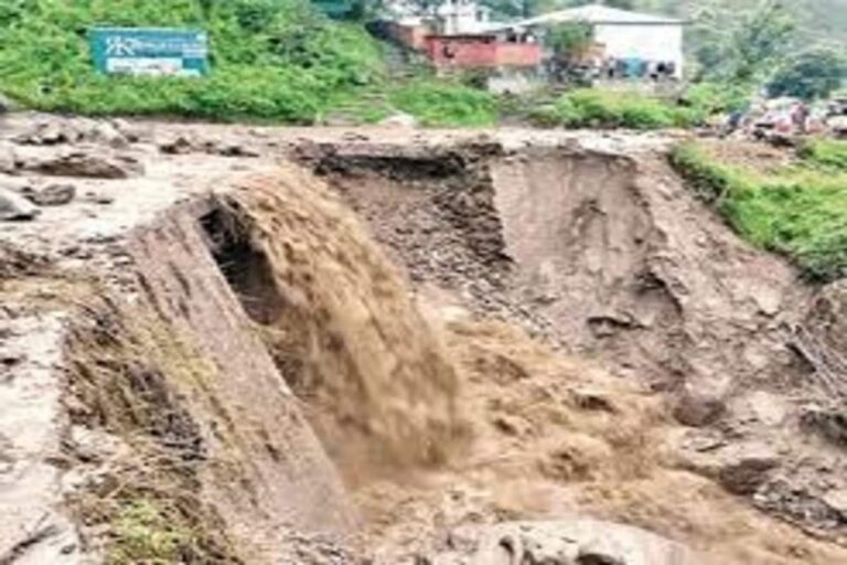 Himachal Pradesh Flash Floods: Death Toll Due to Heavy Rains Rises to 13