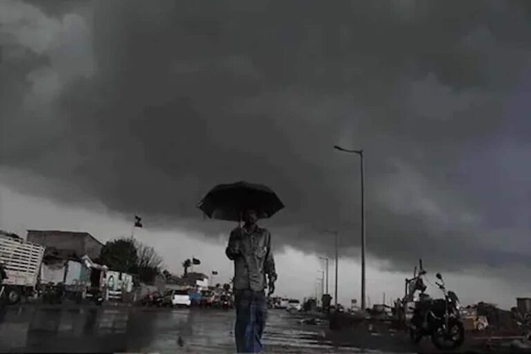 Delhi Monsoon Update: Monsoon Lands in Delhi 16 Days Behind Schedule, Brings Rain