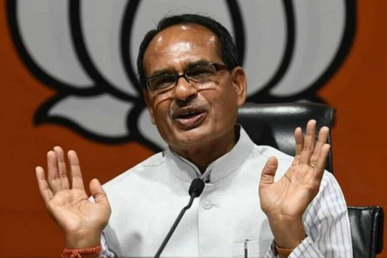 Madhya Pradesh CM Shivraj Singh Chouhan Marries Off Three ‘Daughters’ In Vidisha