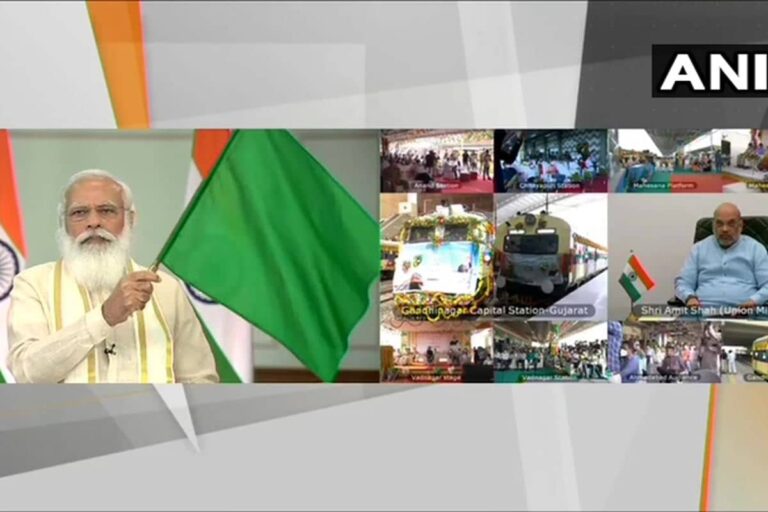 PM Modi Inaugurates Development Projects in Gujarat; Hails Covid Management in State