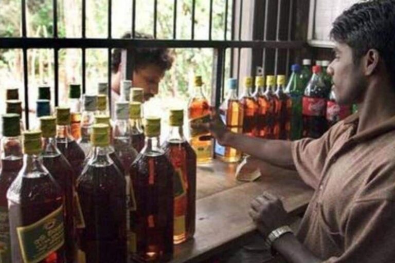 MP Man Beaten Up for Suspected Liquor Theft; Video Goes Viral