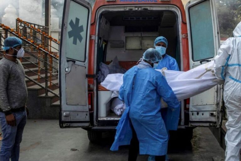 Coronavirus News LIVE Updates: Centre Says Technical Issue, Not O2 Shortage Led to Covid Deaths; MP Begins Jabbing Pregnant Women