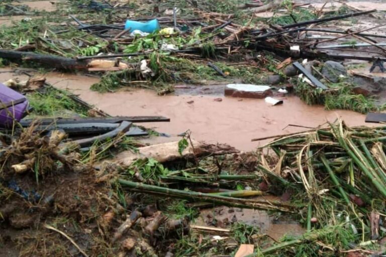 Maha Govt Clears Immediate Aid for Flood Victims, Plans NDRF Camp in Mahad