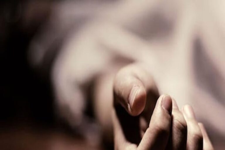 Woman Kills Self Over Harassment by In-laws for Delivering Baby Girl in Maha; Case Registered